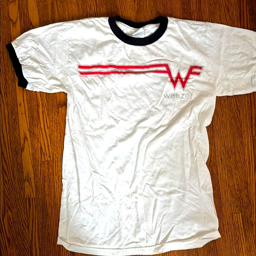 Vintage Weezer band tee